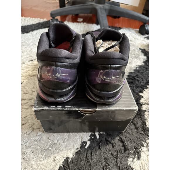 Size 10 - Nike Zoom Kobe 7 System Invisibility Cloak Clean